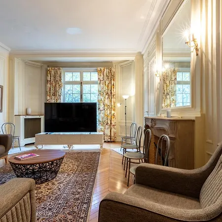 Appartamento Avenue Niel - Spacieux Parigi